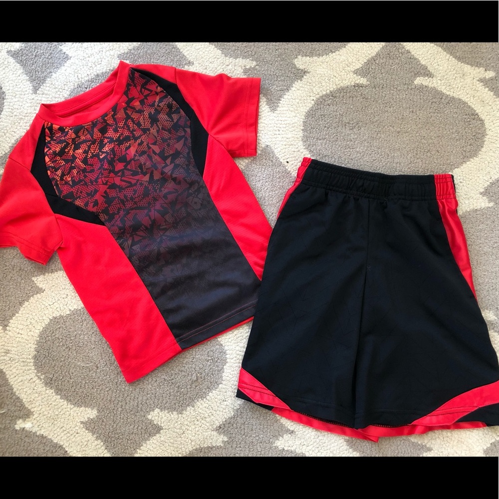 Boys Champion Dry (Dri) Fit shirt and shorts sz4-5
